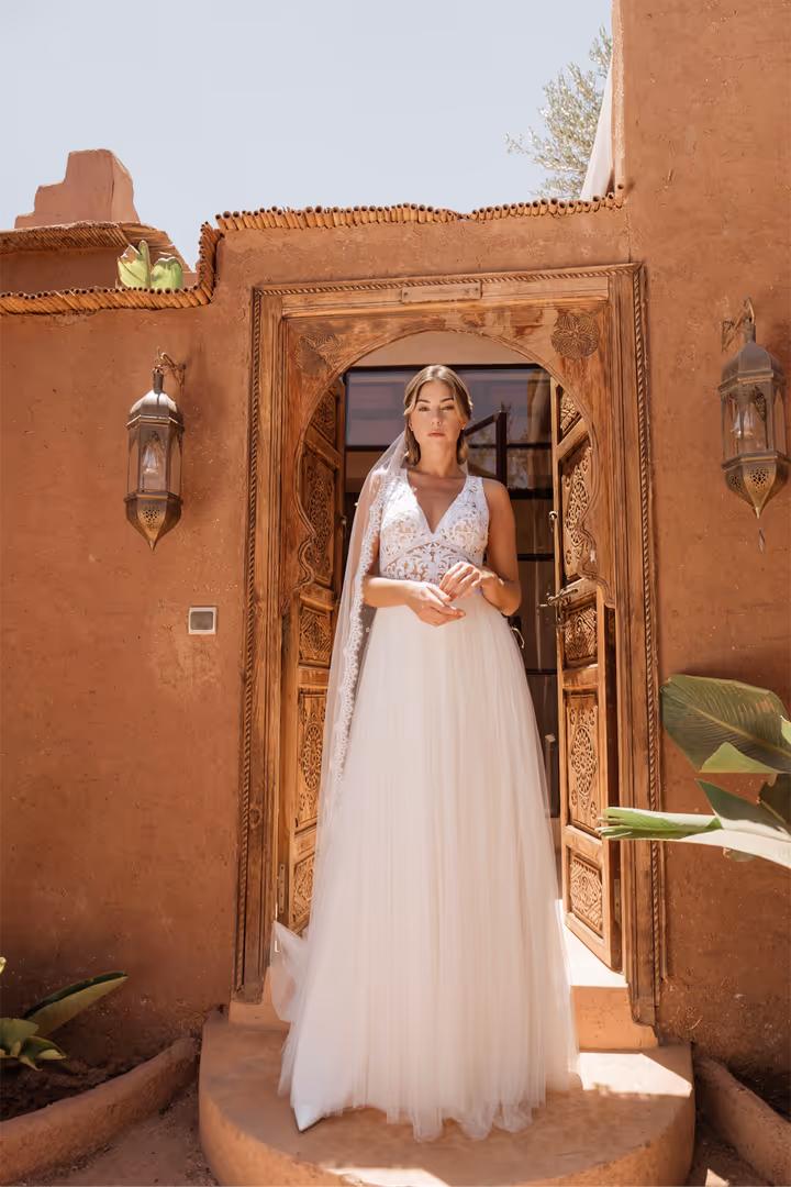 Complete wedding look