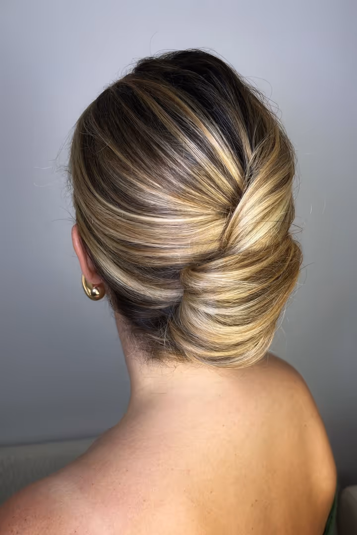 Makeup and Hairstyling: The Art of Harmony